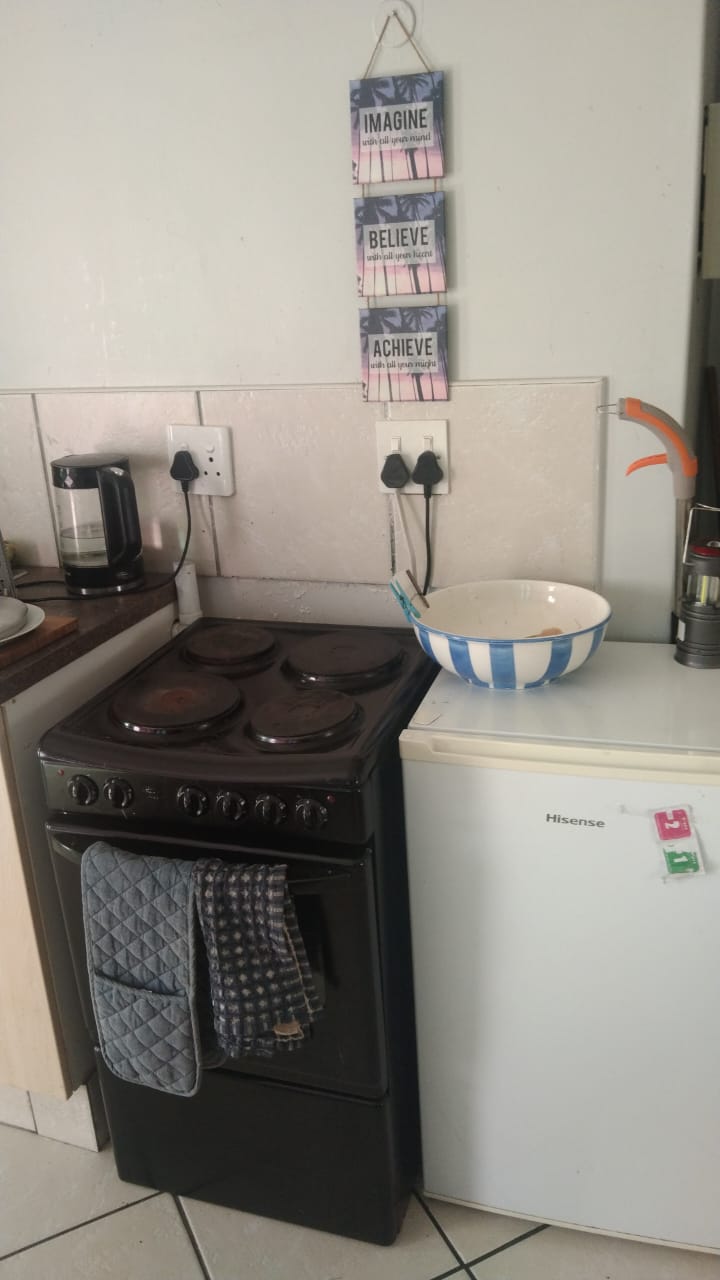 To Let 1 Bedroom Property for Rent in Dana Bay Western Cape